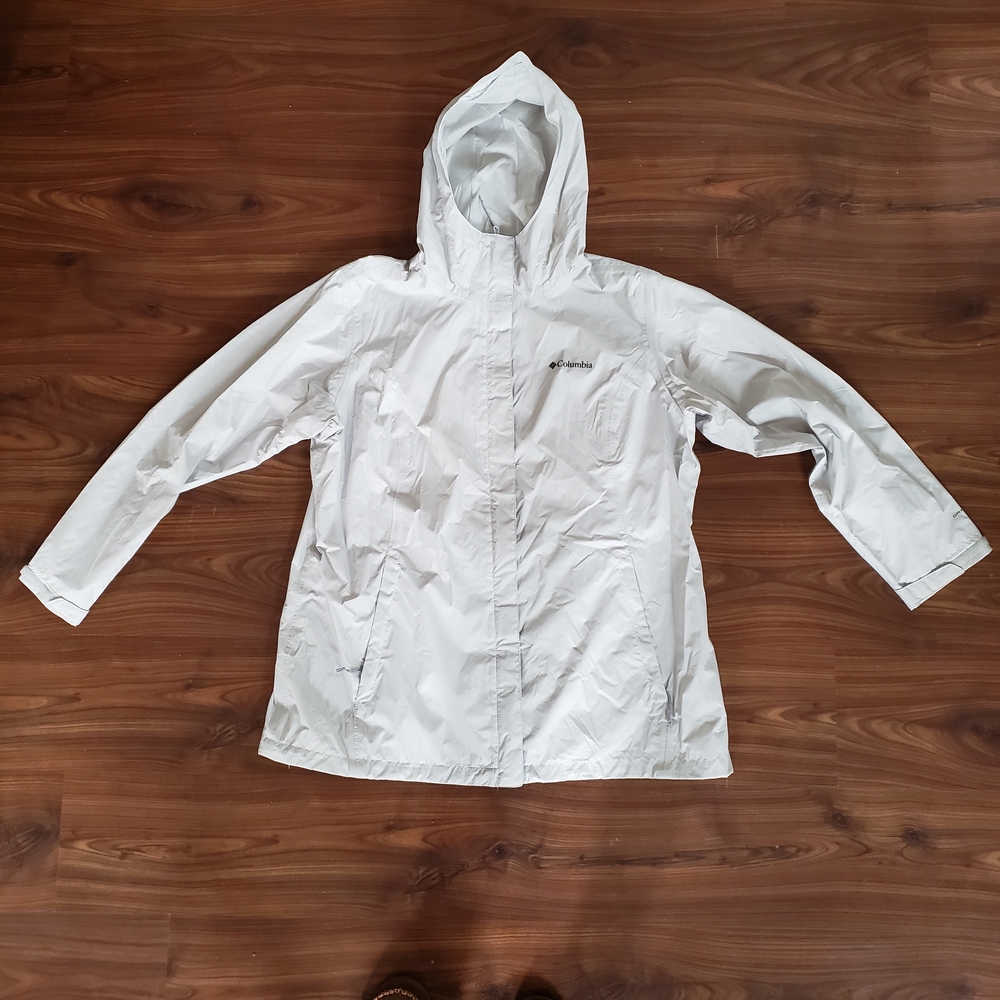 Women's 1X Columbia Light Gray Hooded Rain Jacket Full Zip Mesh Lined!